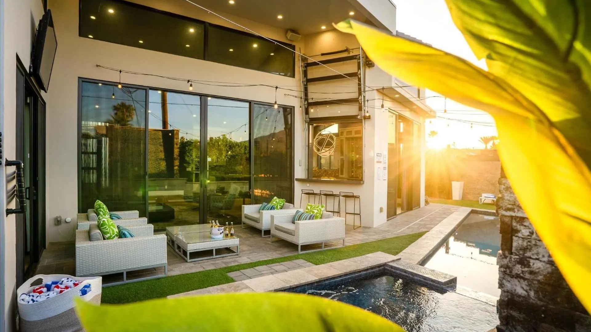 Desert Luxe Entertainers Delight!Walk To Oldtown Scottsdale 0*,