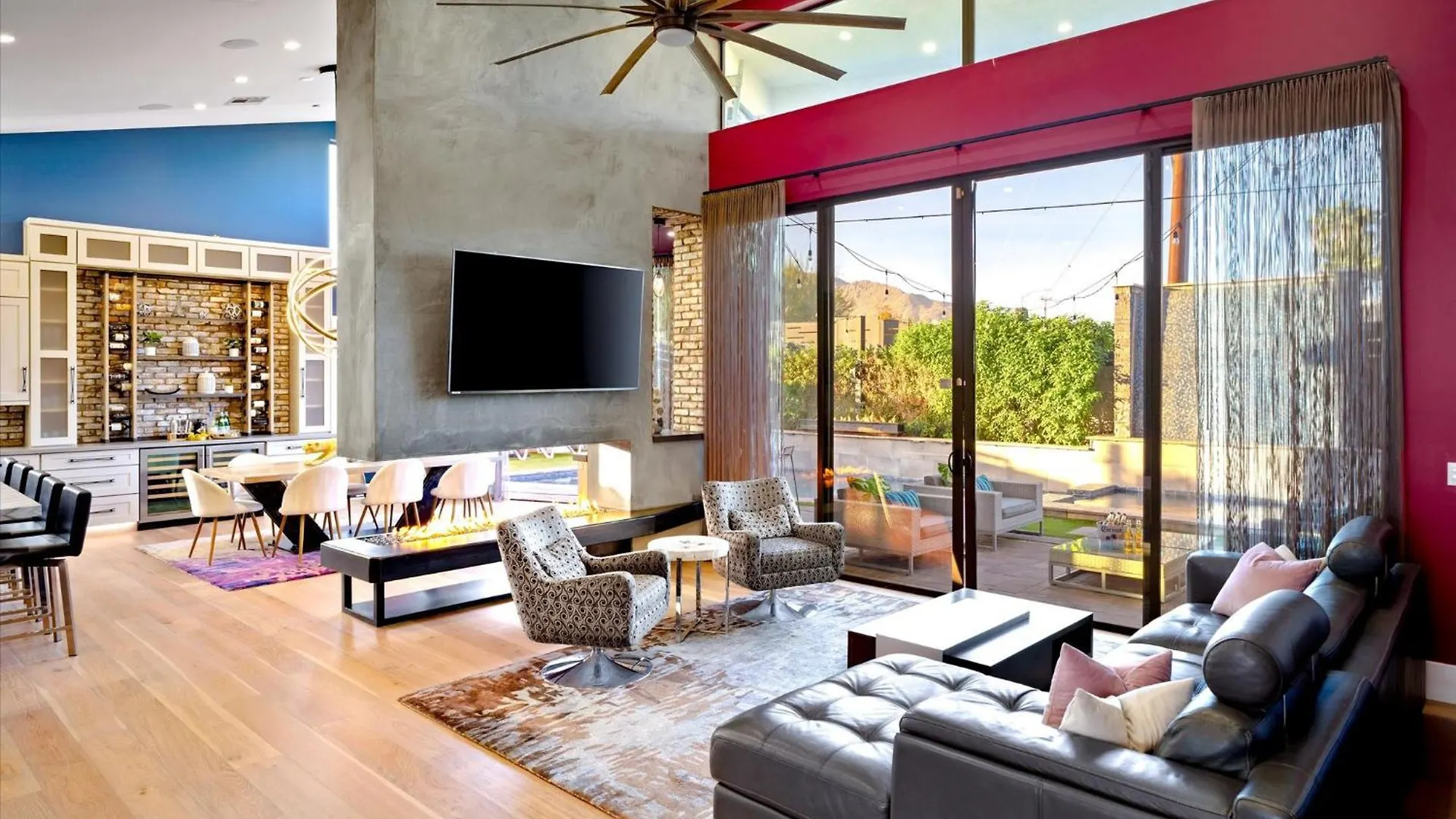 Desert Luxe Entertainers Delight!Walk To Oldtown Scottsdale