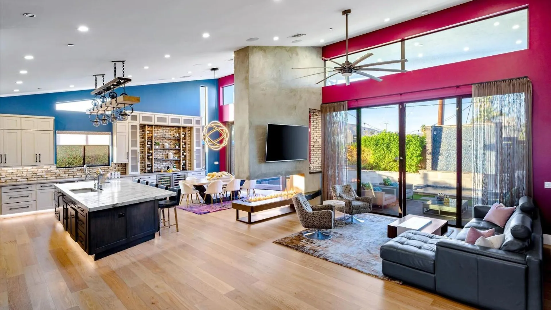 Desert Luxe Entertainers Delight!Walk To Oldtown Scottsdale