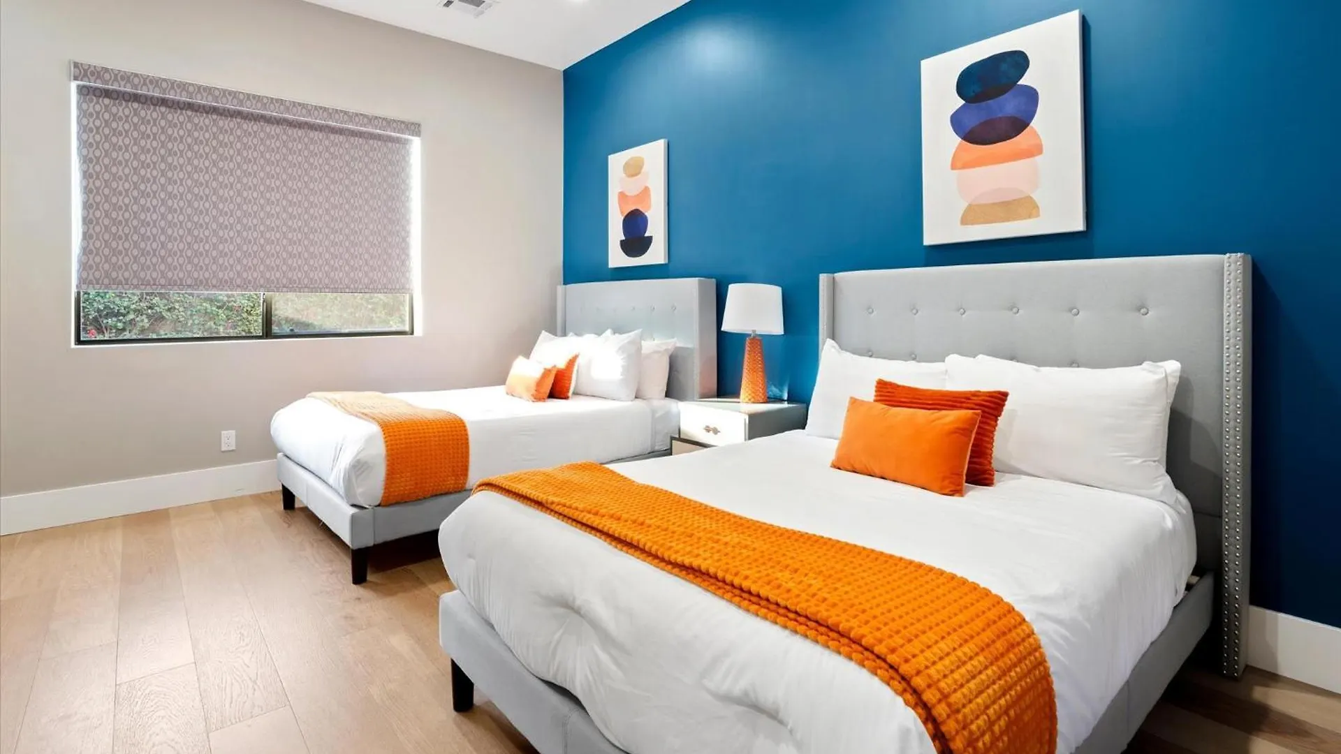 Desert Luxe Entertainers Delight!Walk To Oldtown Scottsdale